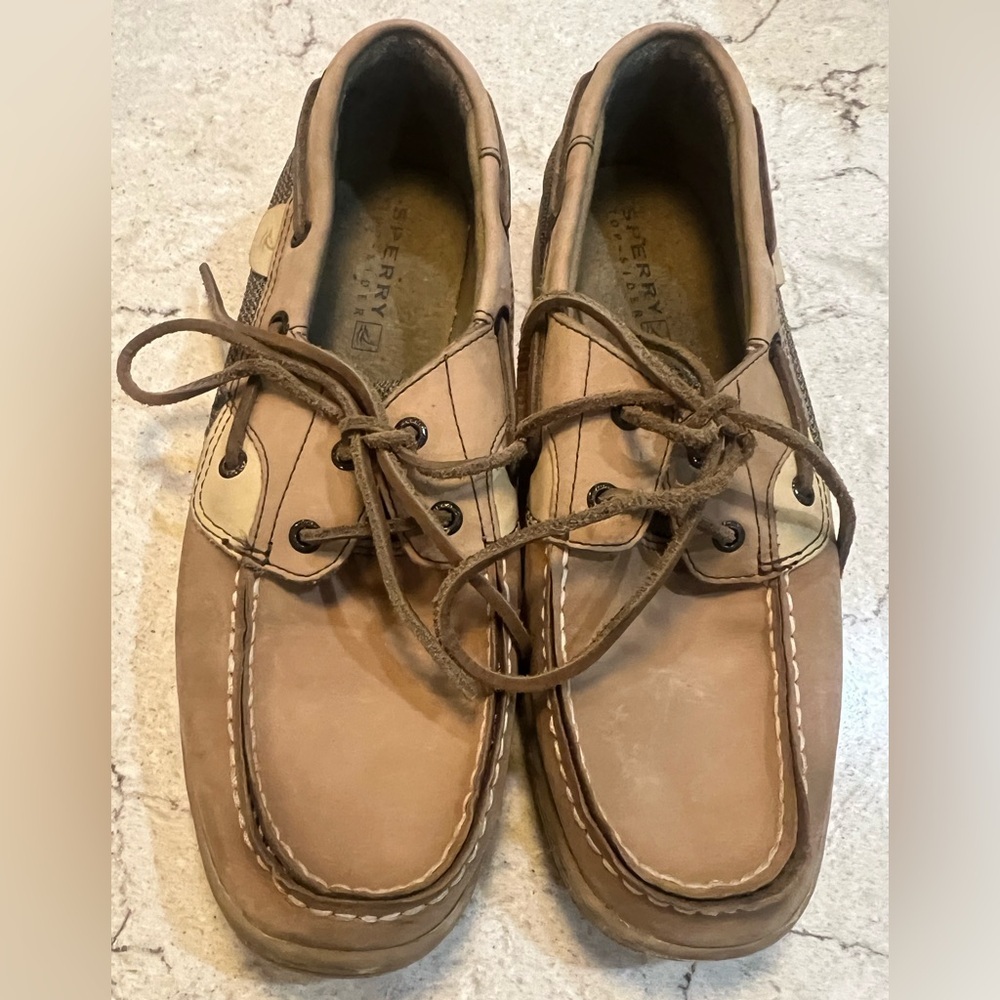 Sperry Women’s Light Brown Boat Shoes Size 6